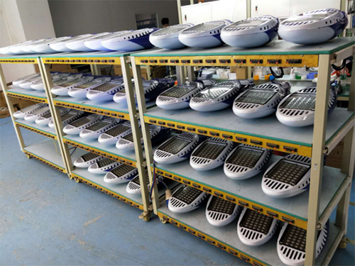 太陽(yáng)能路燈