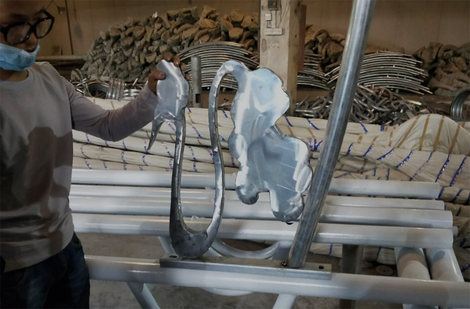 地方特色太陽(yáng)能路燈