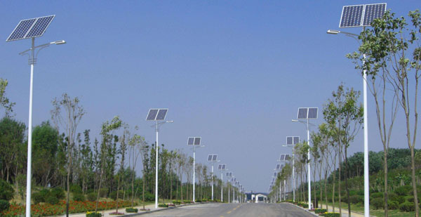 奇創(chuàng)太陽能路燈